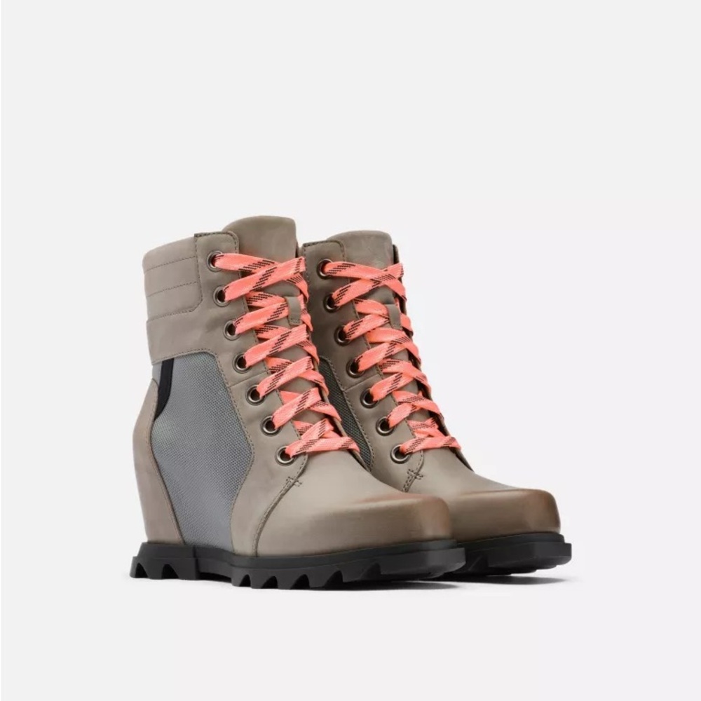 LIKE NEW SOREL JOAN OF ARCTIC WEDGE III LEXIE boots